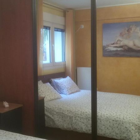 Quiet Apartment In Plaka Atina Dış mekan fotoğraf